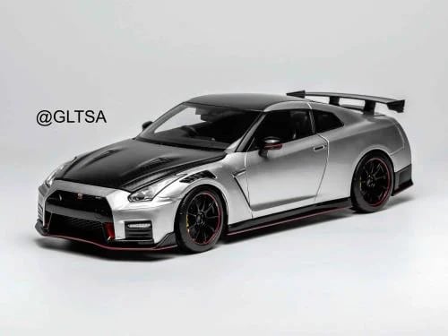 Nissan GT-R Nismo (R35) Special Edition Ultimate Metal Silver 1:18 MotorHelix M83528 LIMITED 699 PCS