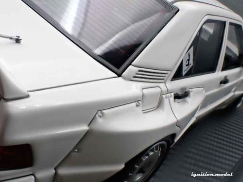 Mercedes-Benz 190 PANDEM White 1:18 Ignition Model...
