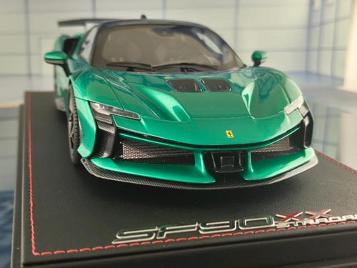 Ferrari SF90 XX Stradale Green 1:18 Resin Car Mode...