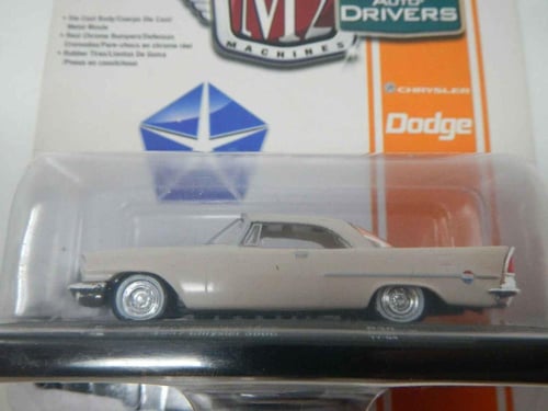 Chrysler 300C 1957 Beige 1:64 M2 Machines Auto-Dri...