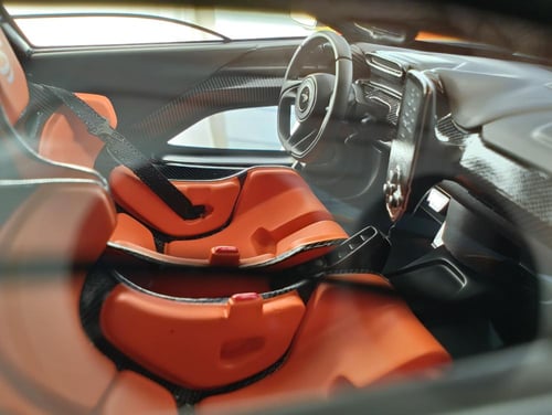 McLaren Senna White Orange 1:18 IVY IV1805WH LIMIT...