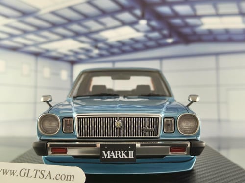 Toyota MarkII Cressida Sedan Grande (MX41) Light B...