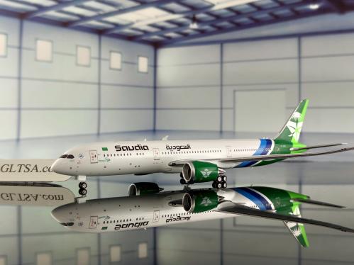 Saudi Arabian Airlines Boeing B787-9 HZ-ARB 1:400...
