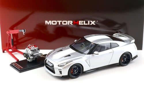 Nissan Skyline GT-R (R35) 50th Anniversary with En...