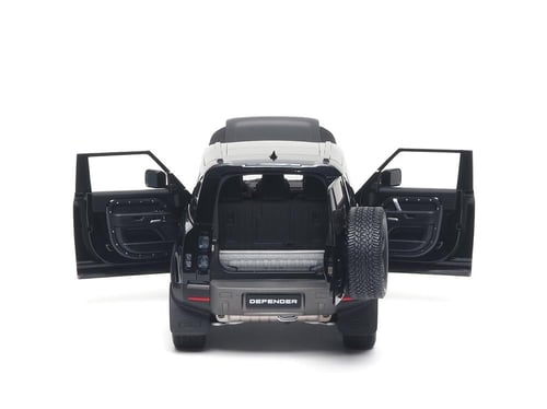 Land Rover Defender 90 Santorini Black 1:18 Almost...