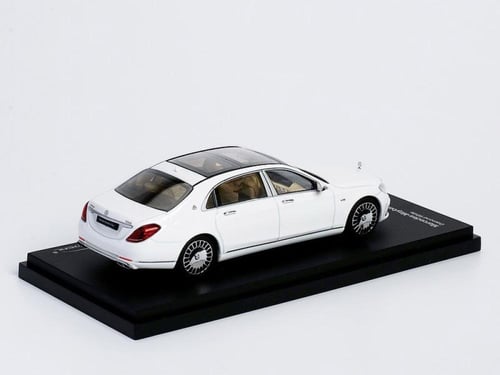 Mercedes-Maybach S-Class Iridium Silver 1:43 Almos...