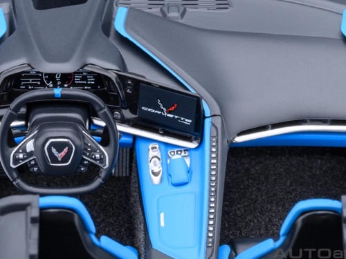 Chevrolet Corvette C8 Stingray Z51 Rapid Blue 1:18...