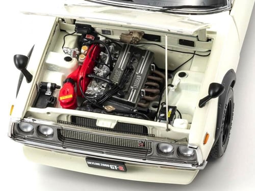 RARE Nissan Skyline 2000 GT-R White 1:18 Kyosho 08...