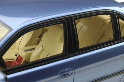 RARE BMW Alpina B12 6.0 (E38) 1999 Blue 1:18 OTTOm...