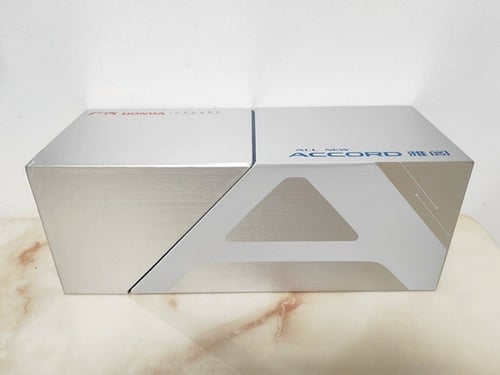 Honda Accord 11th Generation Blue 1:18 Diecast Car...