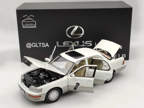 Lexus LS400 White 1:18 Xiaoguang