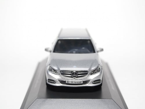 RARE Mercedes-Benz E-Class (W213) T-Modell Silver...