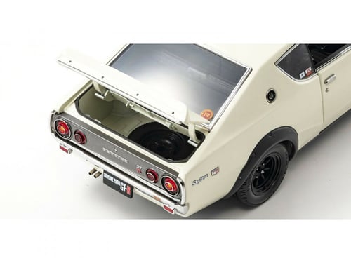 RARE Nissan Skyline 2000 GT-R White 1:18 Kyosho 08...