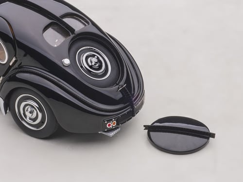 Bugatti Type 57SC Atlantic 1938 Black with disc wh...