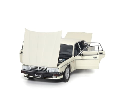Jaguar Daimler XJ6 (XJ40) 1986 Glacier White 1:18...
