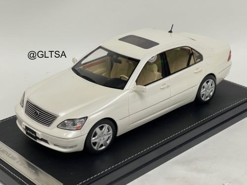 RARE WITH NOTES Lexus LS430 White 1:18 IVY LIMITED...