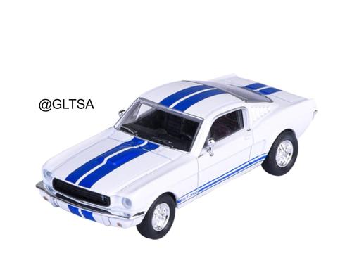 Ford Shelby GT350 1965 White with Blue Stripes 1:6...
