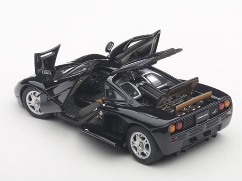 McLaren F1 Jet Black Metallic 1:43 AUTOart 56002