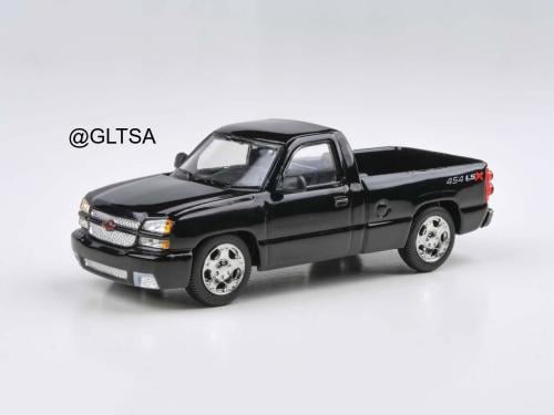 Chevrolet Silverado Single Cab Onyx Black 1:64 Par...