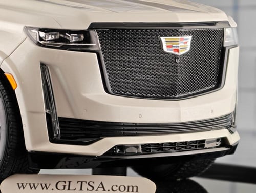 RARE Cadillac Escalade White 1:18 MotorHelix LIMIT...
