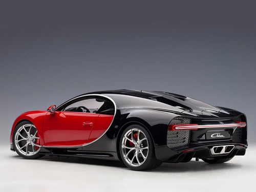 Bugatti Chiron Italian Red / Nocturne Black 1:12 A...