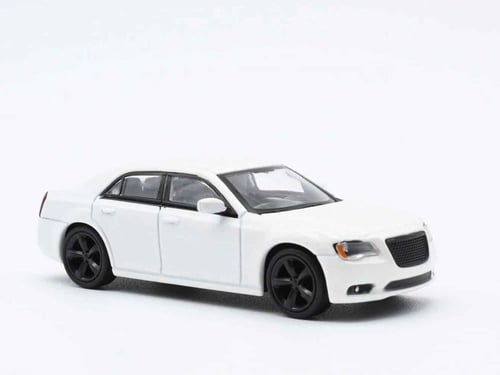 Chrysler 300c Pearlescent White 1:64 596 Model LIM...