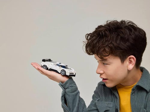 Bugatti Centodieci Hyper Sports Car LEGO® Speed Ch...