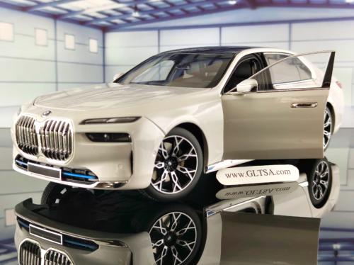 BMW i7 White Metallic 1:18 Minichamps 110023200