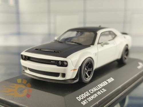 Dodge Challenger SRT Demon White 1:43 Solido S4310...