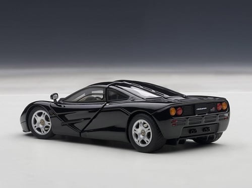 McLaren F1 Jet Black Metallic 1:43 AUTOart 56002