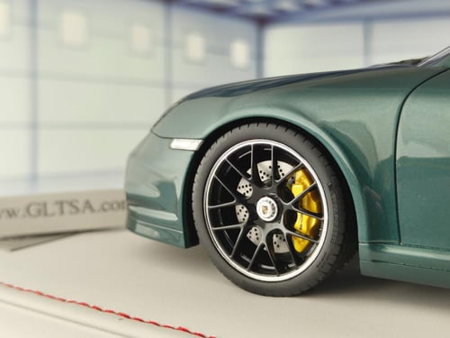 Porsche 911 Turbo S (997.2) Dark Green with Black...