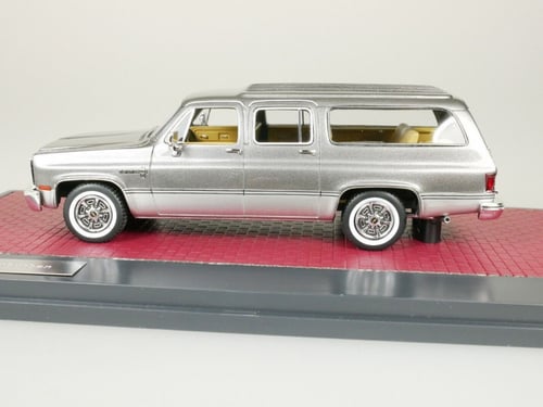 Chevrolet Suburban GMC 1981 Grey Silver 1:43 Matri...