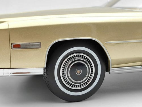 RARE PRE-OWNED Cadillac Eldorado Coupe Gold 1:18 B...
