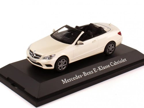 RARE Mercedes-Benz E-Class Cabriolet (A207) Diamon...