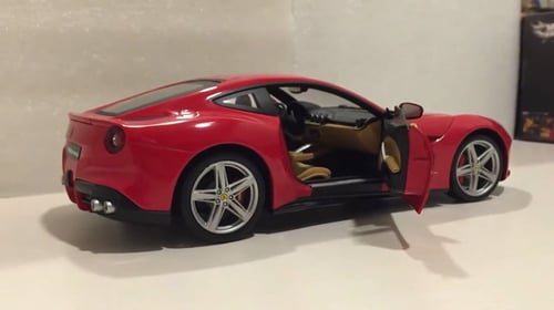 RARE Ferrari F12 Berlinetta Red 1:18 Hot Wheels El...