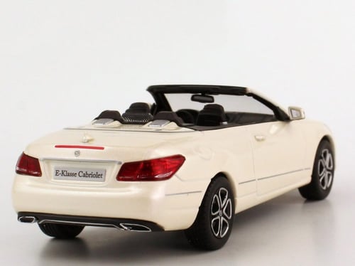RARE Mercedes-Benz E-Class Cabriolet (A207) Diamon...
