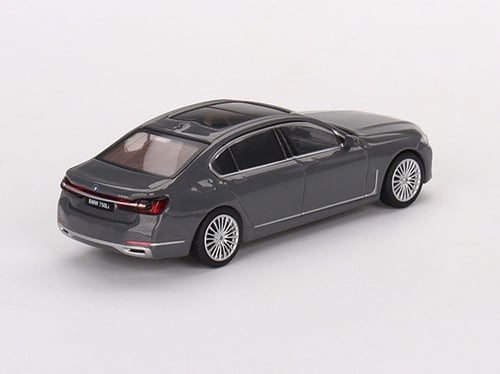 BMW 750Li xDrive Bernina Grey Amber Effect 1:64 MI...