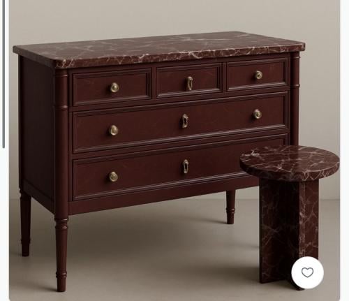 ادرج رخام طبيعي