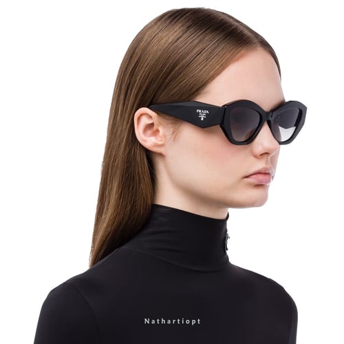 نظارة شمسية ماركة برادا PRADA تصميم كات آي اسود