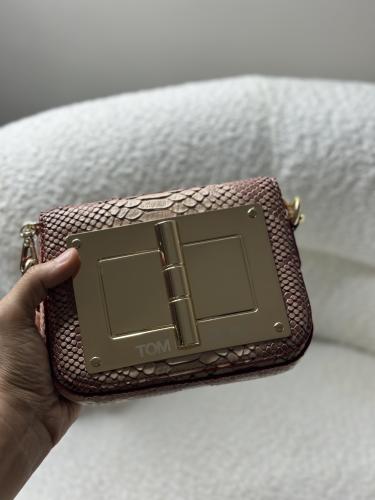 شنطة توم فورد حجم ميني هاي كواليتي