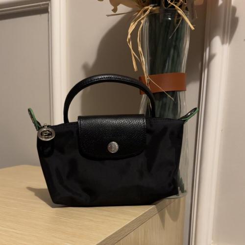 شنطة اصلية فخمة مخفضة