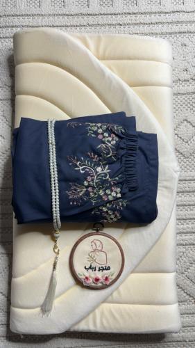 طقم صلاة + سجاد مع شرشف ربطة