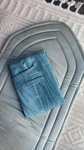 طقم صلاة + سجاد مع شرشف مرد ربطة