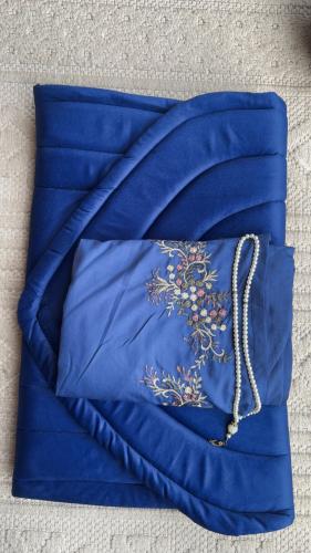 طقم صلاة + سجاد مع شرشف مرد ربطة