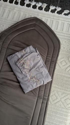 طقم صلاة + سجاد مع شرشف مرد ربطة