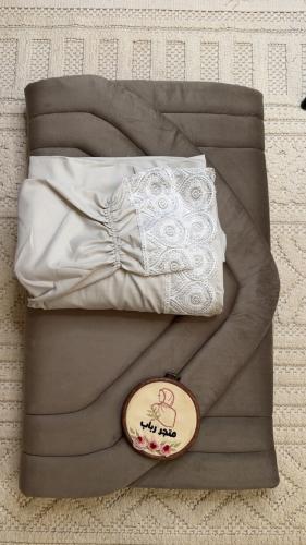 طقم صلاة ربطة + سجاد مع شرشف مرد ربطة