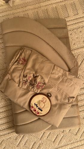 طقم صلاة + سجاد مع شرشف ربطة