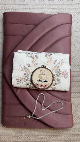 طقم صلاة سحاب + سجاد مع شرشف سحاب