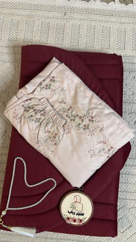 طقم صلاة + سجاد مع شرشف مرد ربطة