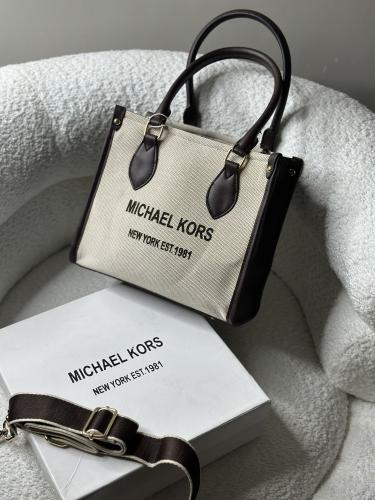 شنطة مايكل كورس هاي كواليتي